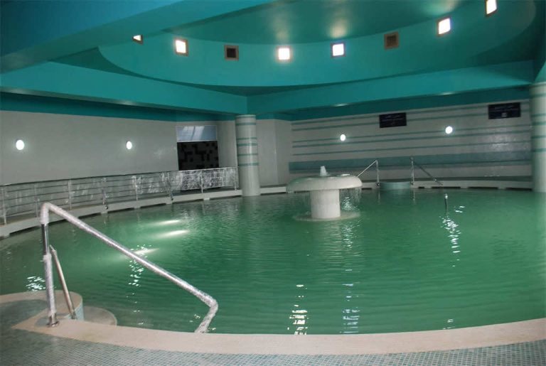 Piscine ancienne.jpg