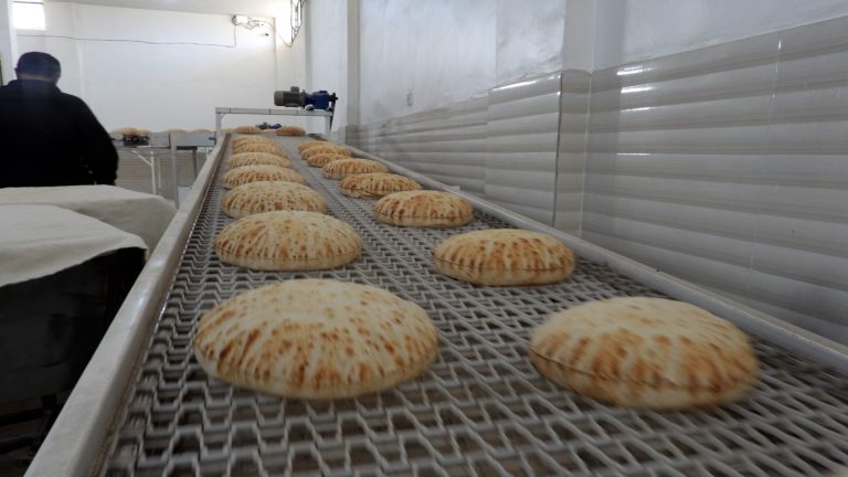 لفرن الآلي.jpg