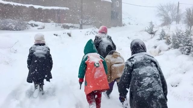 موجة البرد القارس.. استفادة 4952 أسرة بجهة فاس من مساعدات مؤسسة محمد الخامس للتضامن || ANFASPRESS – أنفاس بريس جريدة إلكترونية مغربية – جريدة إلكترونية مغربية تجدد على مدار الساعة – المغرب 2ob4y1yrzmlwwm84zslvmx5bhvwk3qadyllrsxm8.jpg