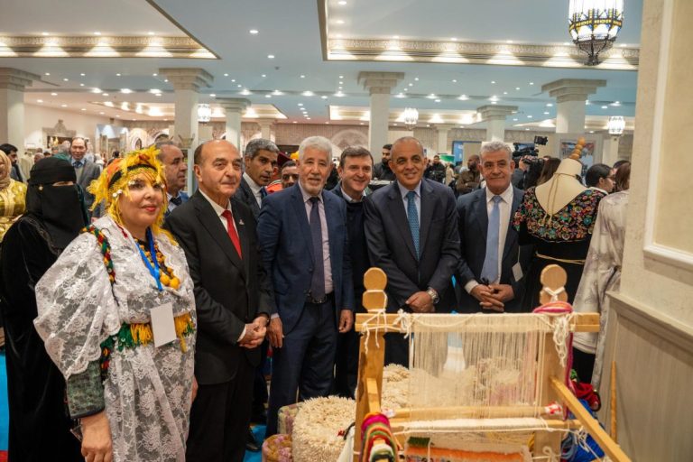 وزير السياحة ورئيس فاس مكناس يفتتحان المعرض الأردني المغربي للصناعات التقليدية | شرق وغرب 1769328077 image.jpeg