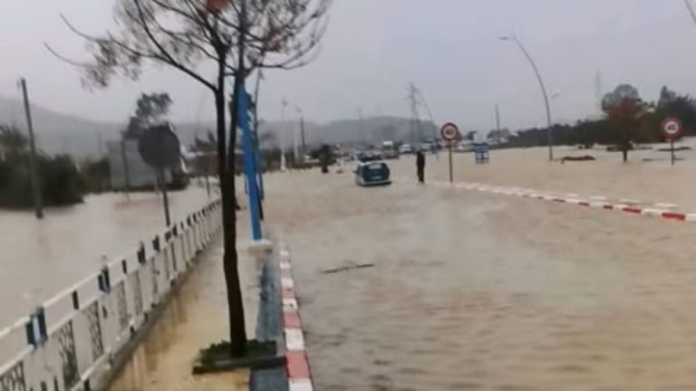 منظمة حقوقية تستغرب إقصاء أقاليم شفشاون، تاونات والحسيمة من تصنيفها بمناطق منكوبة فيضانات شفشاون 960x540 1.jpg