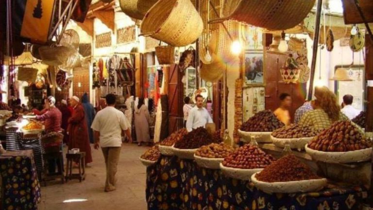 سوق الشماعين بفاس.. ذاكرة الروح وقبلة الاقتصاد التراثي – جريدة العاصمة 3561cf38 0201 4604 be17 9d4312867403.jpg
